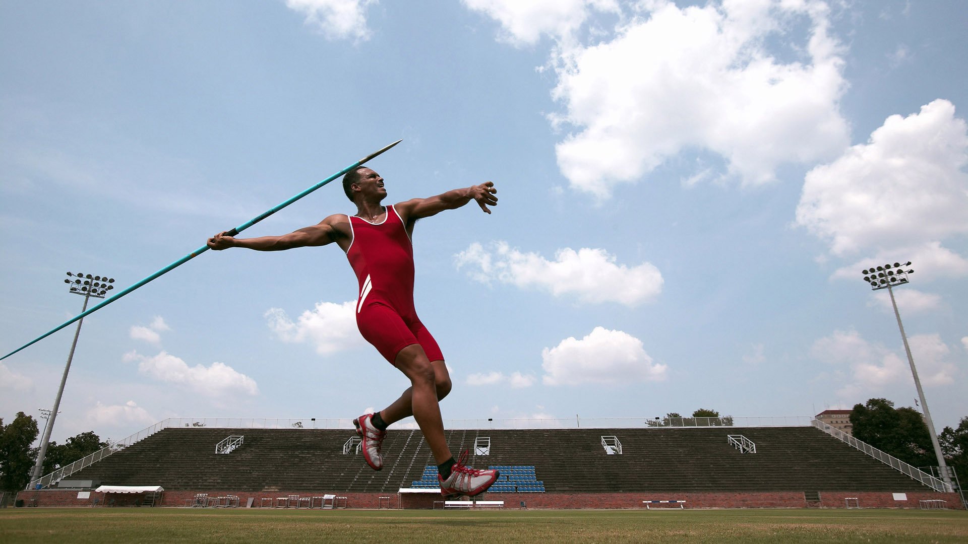 公牛队员相互鼓励强化比赛中沟通效果,公牛队怎么形容