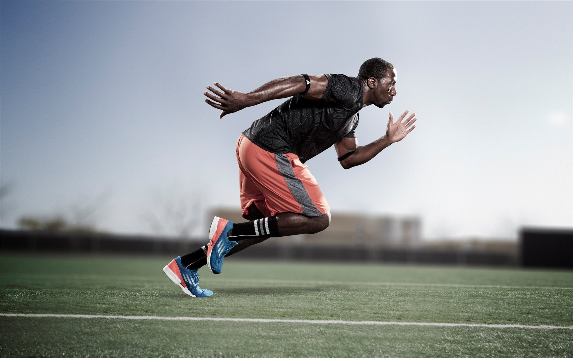 麦考的领导风范，成为全黑队历史的象征，麦考3个总冠军